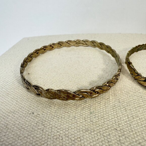 Set of 2 Mexico Bangle Bracelets Silver-Tone Stackable Layers Metal - Picture 6 of 9